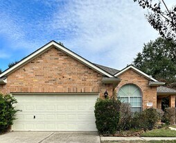 2013 Lulach Ln in Conroe, TX - Building Photo