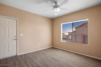 4655 Gold Dust Ave in Las Vegas, NV - Building Photo - Building Photo
