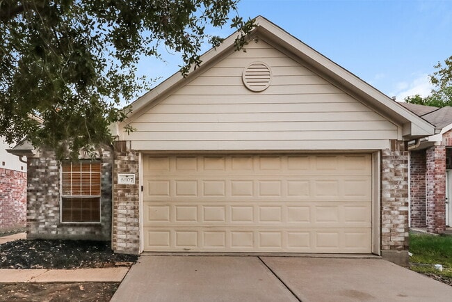 6807 Arrowchase Ct