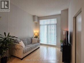 410 Queens Quay W in Toronto, ON - Building Photo - Building Photo