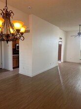 1136 E Villa Rita Dr in Phoenix, AZ - Foto de edificio - Building Photo