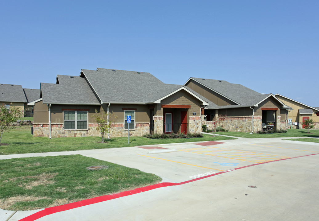 Silverleaf at Chandler in Chandler, TX - Building Photo