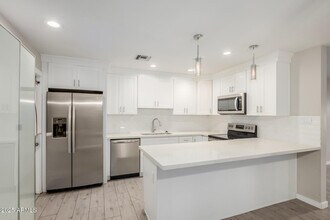 1208 W 6th St in Tempe, AZ - Building Photo - Building Photo