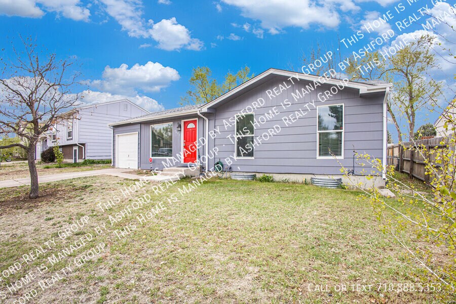 4087 London Ln in Colorado Springs, CO - Building Photo