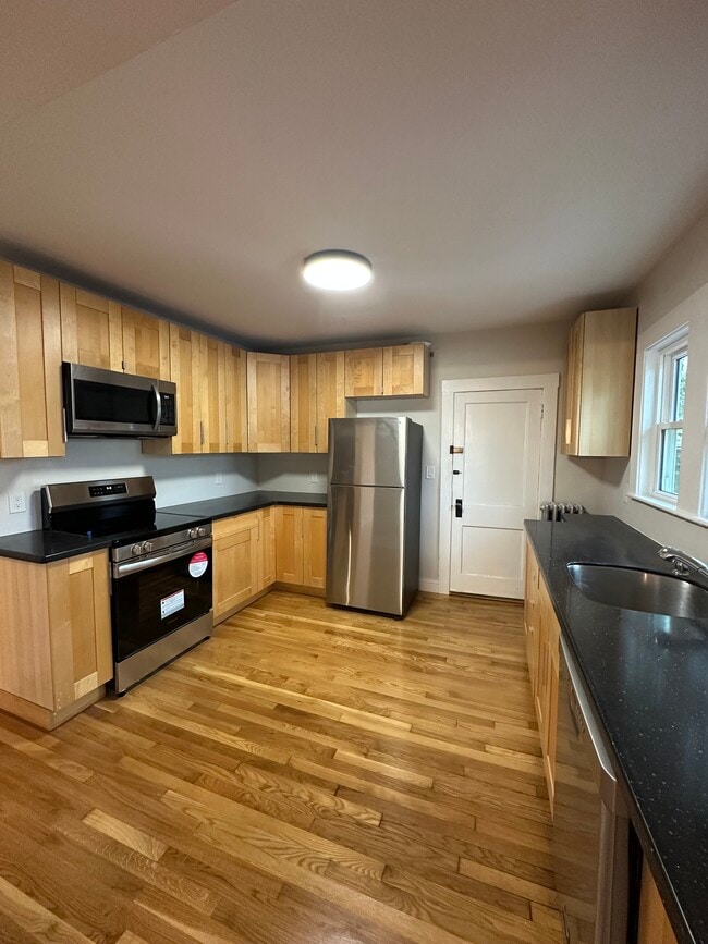 58 Boston Ave in Somerville, MA - Building Photo - Building Photo