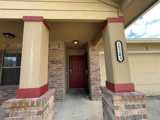 15203 Lucian Dr in Austin, TX - Building Photo - Building Photo