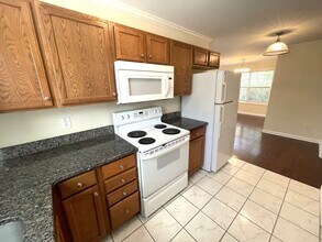 112 Pineview Ct in Athens, GA - Building Photo - Building Photo