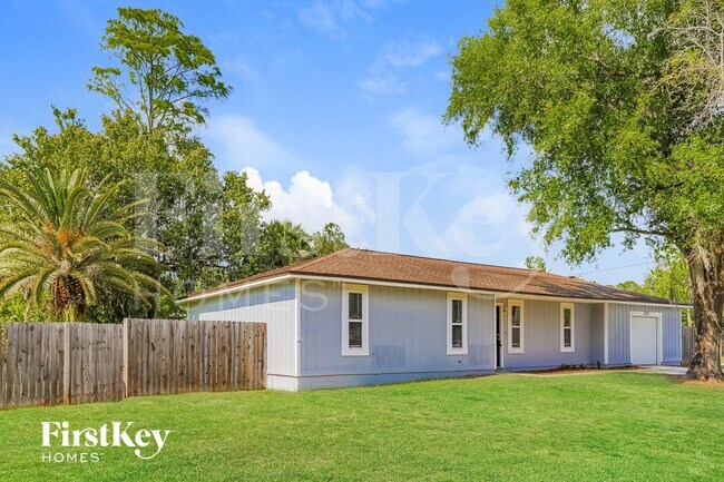 5323 Thoroughbred Blvd in Jacksonville, FL - Building Photo - Building Photo