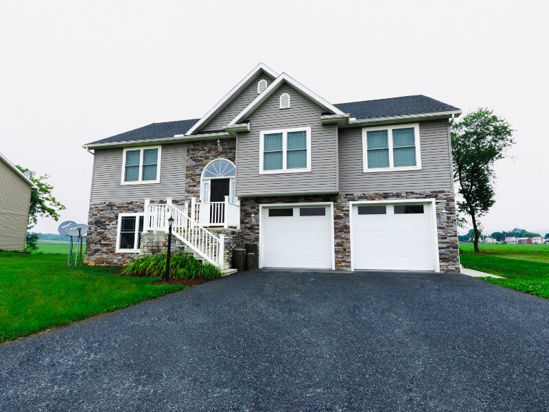 15 Victoria Ct in Shippensburg, PA - Building Photo