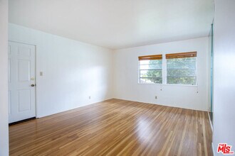 3616 Kalsman Dr in Los Angeles, CA - Building Photo - Building Photo