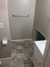 15 Adams St, Unit 1 in Tiffin, OH - Foto de edificio - Building Photo