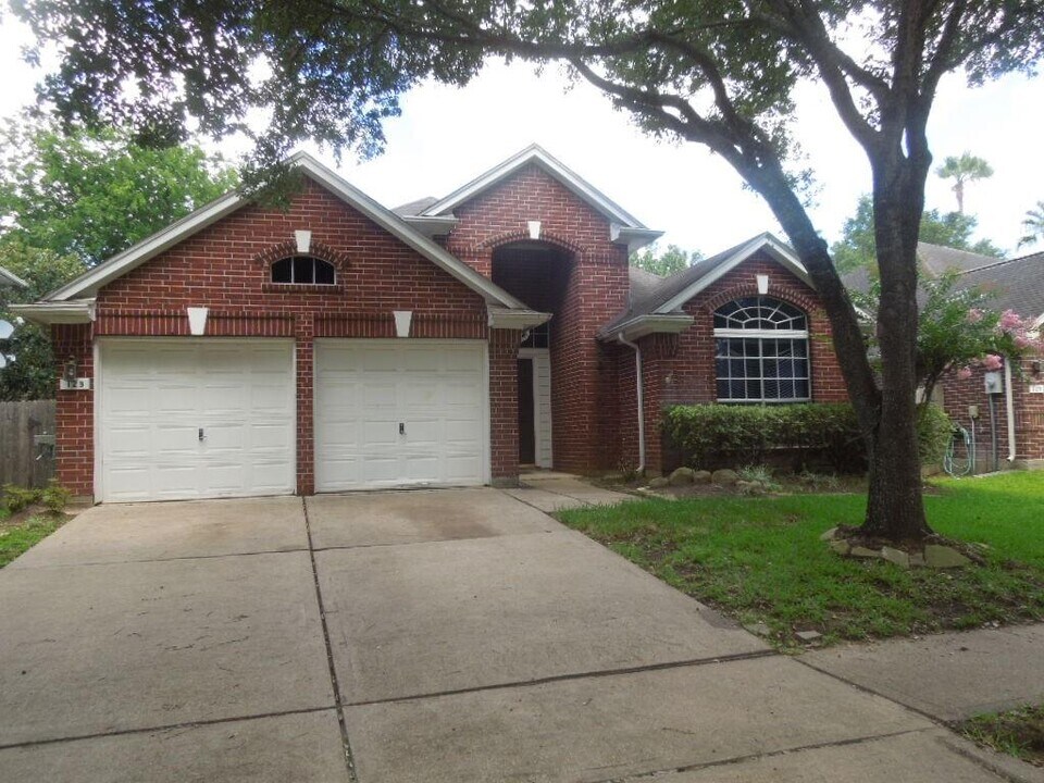 123 Chandler Ct in Sugar Land, TX - Building Photo