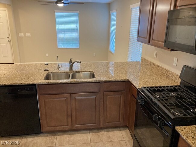 675 Swift Eagle Ave in Henderson, NV - Building Photo - Building Photo