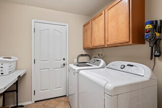 5428 W Winding Desert Dr in Marana, AZ - Building Photo - Building Photo