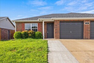 3406 SW Landau Ct in Bentonville, AR - Building Photo