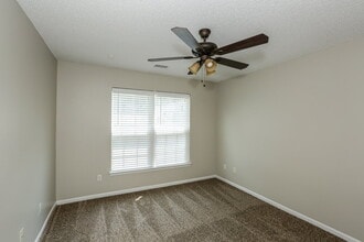 8445 Angwin Pl in Charlotte, NC - Foto de edificio - Building Photo