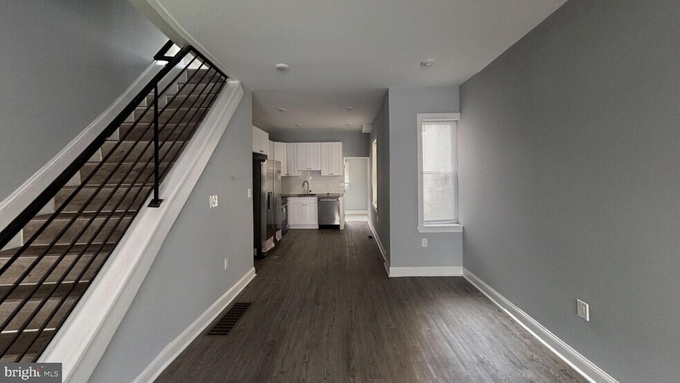 1932 Clarence St in Philadelphia, PA - Building Photo