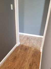 1203 W Cross St photo'