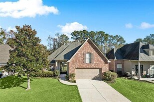 305 Brown Thrasher Loop S in Madisonville, LA - Building Photo