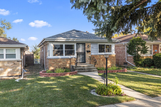 property at 609 Linden Ave