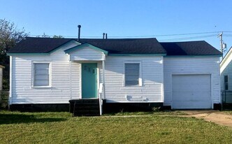 2616 SW Cornell Ave in Lawton, OK - Building Photo