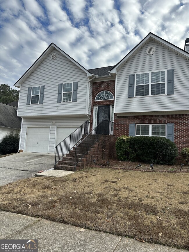 1943 Oakbluff Way SW in Austell, GA - Building Photo - Building Photo