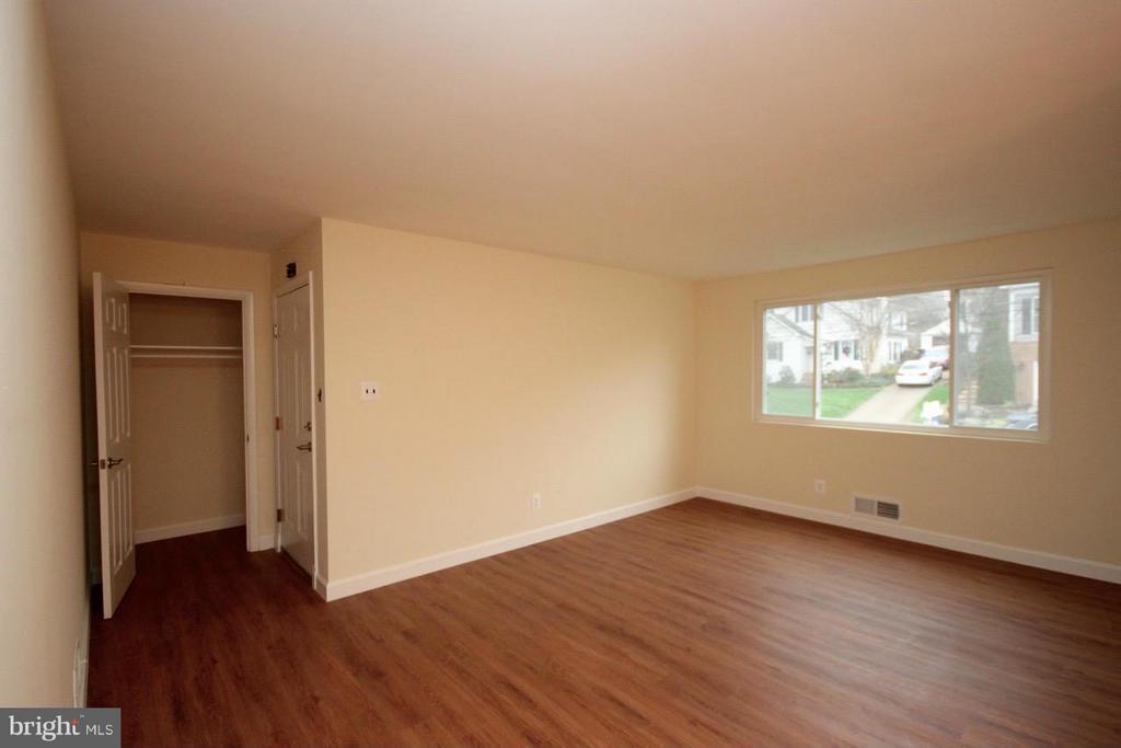 1901 N Quebec St in Arlington, VA - Building Photo