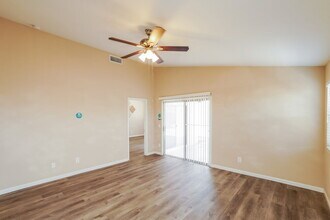 25670 W St Kateri Ct in Buckeye, AZ - Foto de edificio - Building Photo
