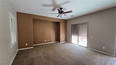 11817 Bussero Ct in Las Vegas, NV - Building Photo - Building Photo
