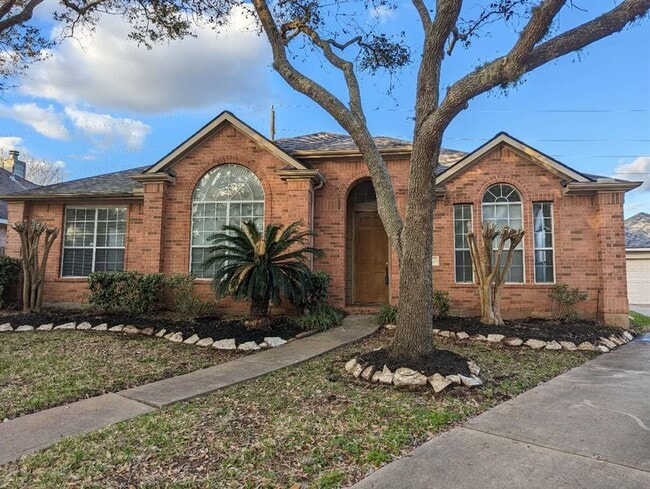 1822 American Elm Ct