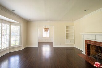 4615 Allott Ave in Los Angeles, CA - Building Photo - Building Photo