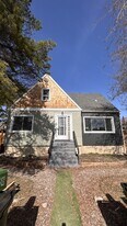 11205-11268 68 St NW in Edmonton, AB - Building Photo