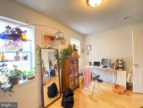 2031 E Susquehanna Ave in Philadelphia, PA - Building Photo - Building Photo