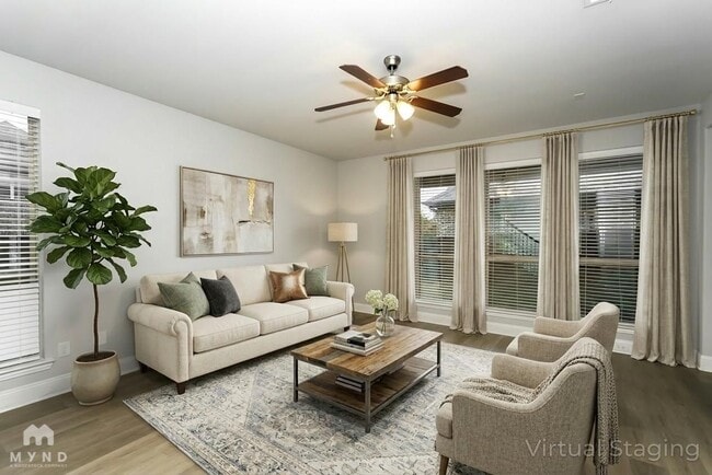 120 Knight of Realm Blvd in Lewisville, TX - Foto de edificio - Building Photo