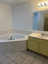 146 S Gate Dr in Ponchatoula, LA - Building Photo - Building Photo