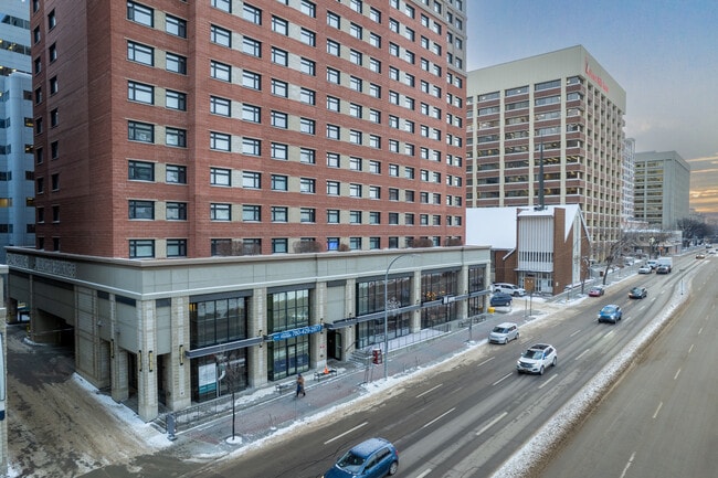 Mayfair Village South in Edmonton, AB - Building Photo - Building Photo