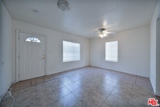 642 W 109th Pl in Los Angeles, CA - Building Photo - Building Photo