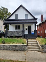 334 Moyhend St in Springdale, PA - Building Photo