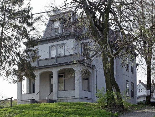 341 Forest Ave in Cincinnati, OH - Foto de edificio - Building Photo