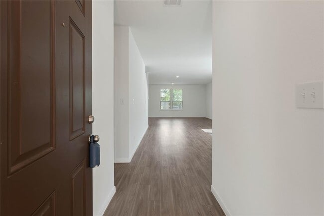 229 Seven Pnes Dr in Willis, TX - Building Photo - Building Photo