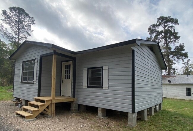 property at 13068 TX-146