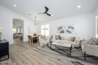 1280 E Redwood Dr in Chandler, AZ - Building Photo - Building Photo