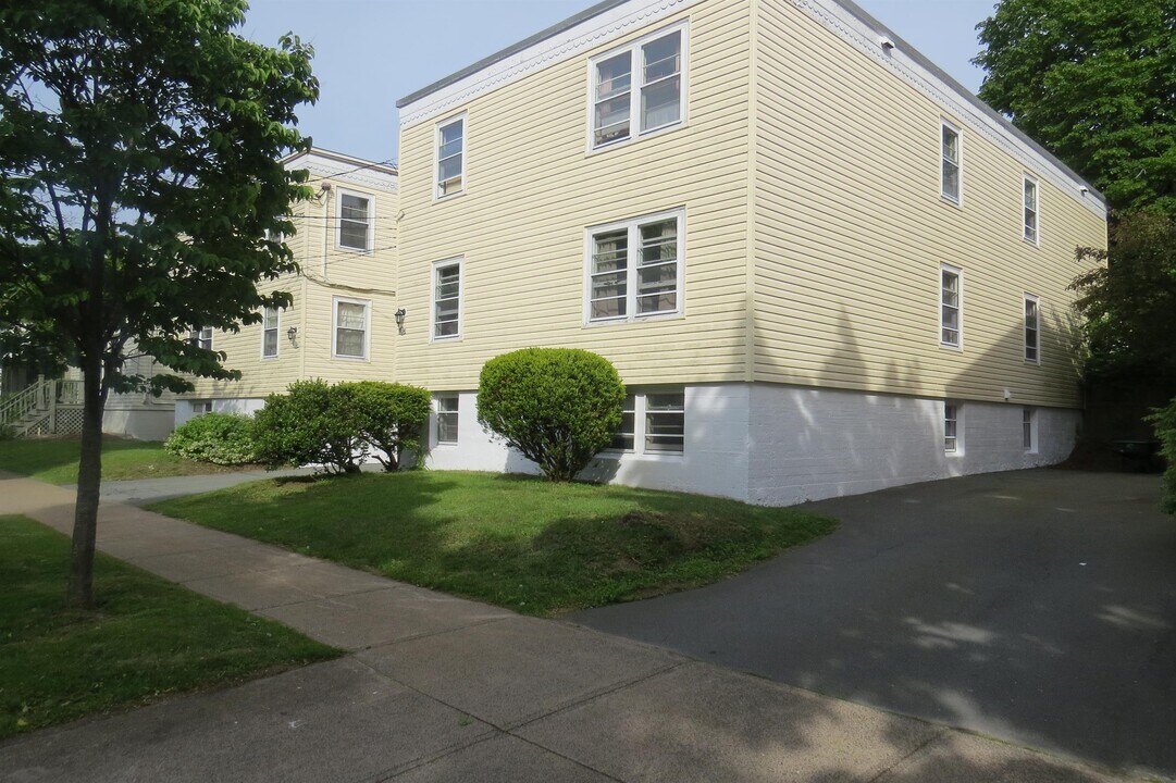 6354-6354 Edinburgh St in Halifax, NS - Building Photo