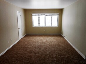 304 Center Ave, Unit 4 in Sheboygan, WI - Building Photo - Building Photo