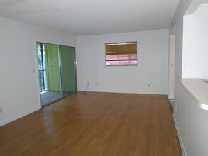 150 Wax Myrtle Woods Ct in Deltona, FL - Building Photo - Building Photo