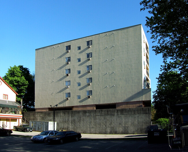 Stanhope Condominium in Stamford, CT - Building Photo - Building Photo