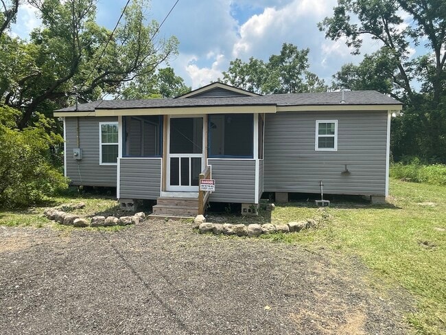 property at 48 E Peeler Ave