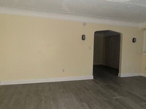 17164 Roselawn St in Detroit, MI - Building Photo - Building Photo