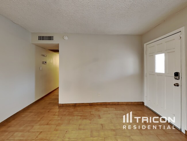 1122 W Muriel Dr in Phoenix, AZ - Building Photo - Building Photo