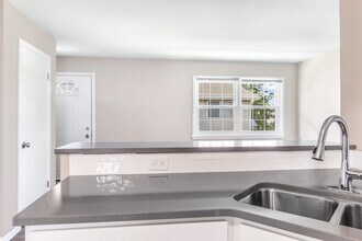 W164N8815 Mill St in Menomonee Falls, WI - Building Photo - Building Photo